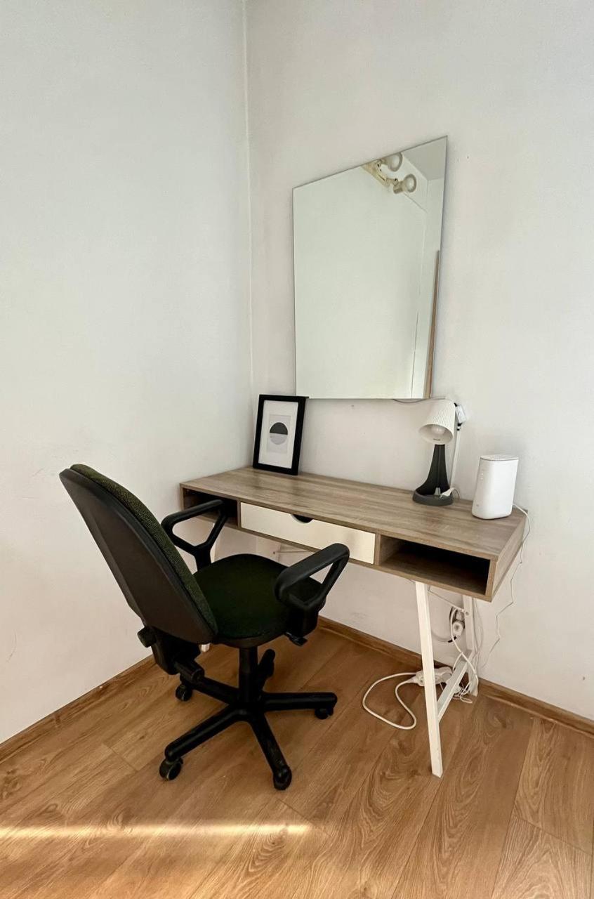 Comfy, Nice And Small Room In Krakau Exterior foto